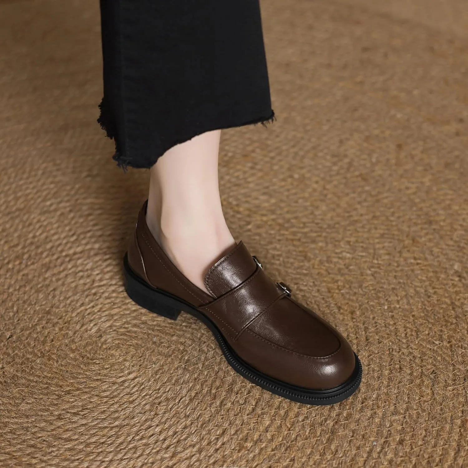 Elegant Round Toe Slip On Pumps Flat Heel Loafers for Women