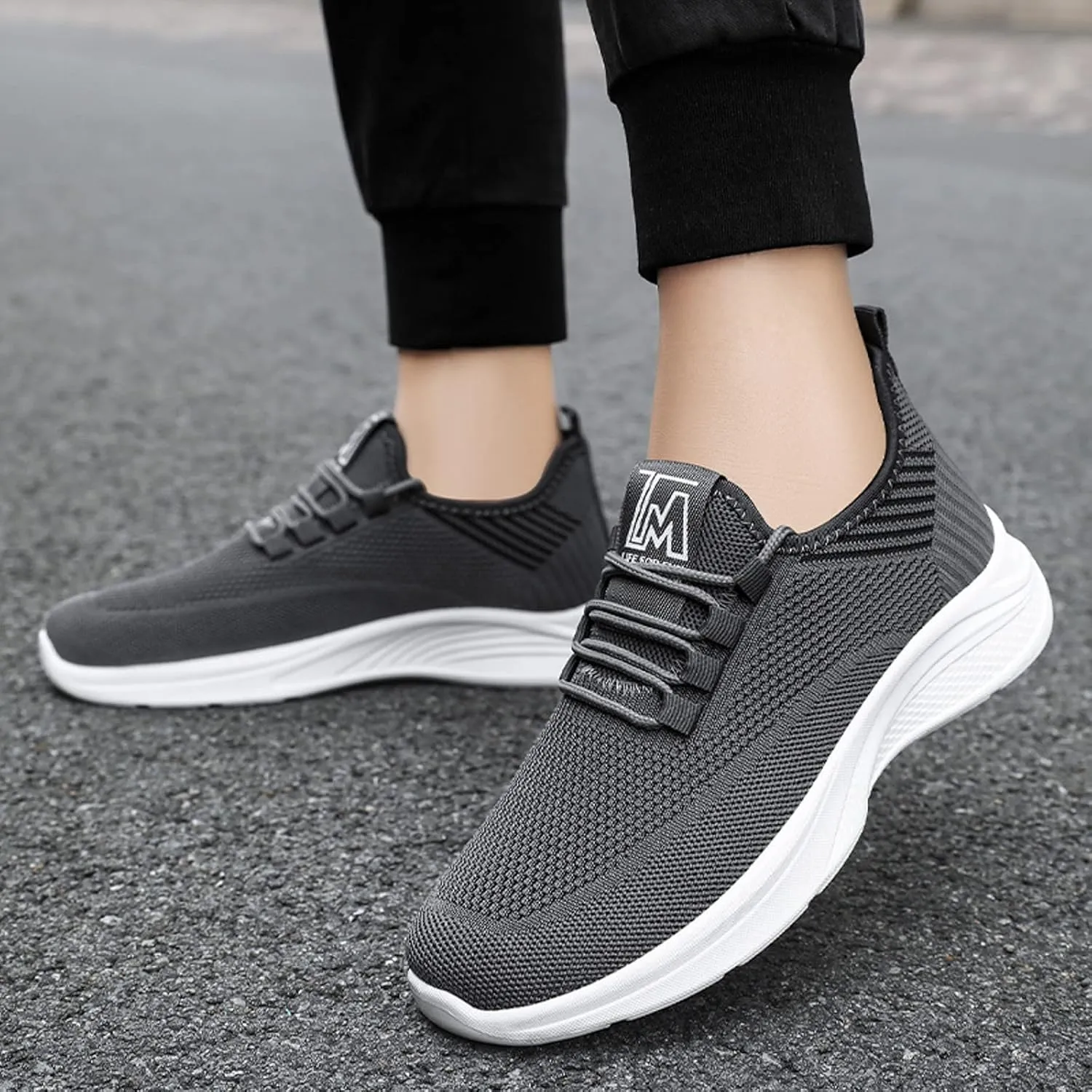 Fashion Summer Men Sports Shoes Flat Soft Bottom Non Slip Mesh Breathable Comfortable Lace Mens Lite Adapt Sneaker