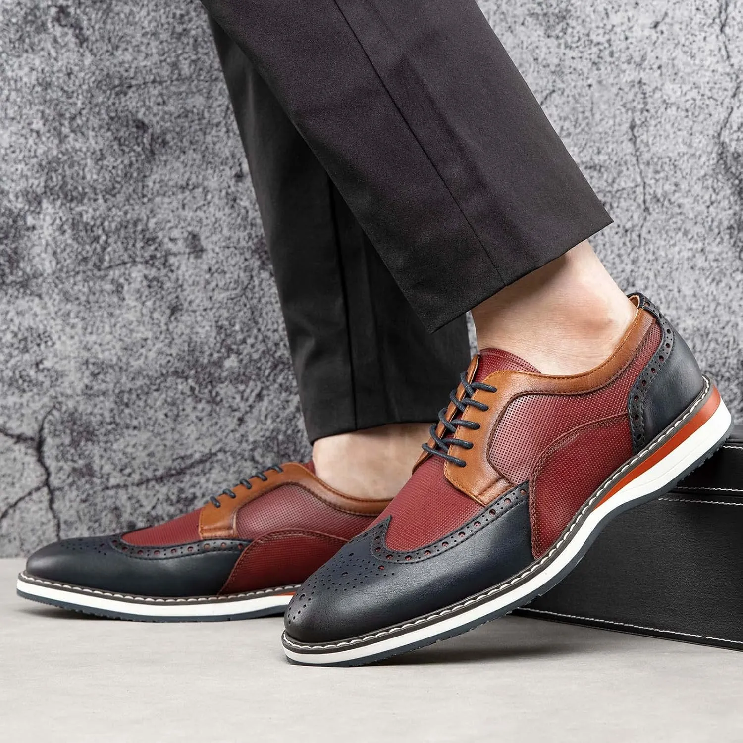 JITAI Men's Oxford Dress Shoes Lightweight Fashion Shoes with Wingtip Brogue & Lace-up Design