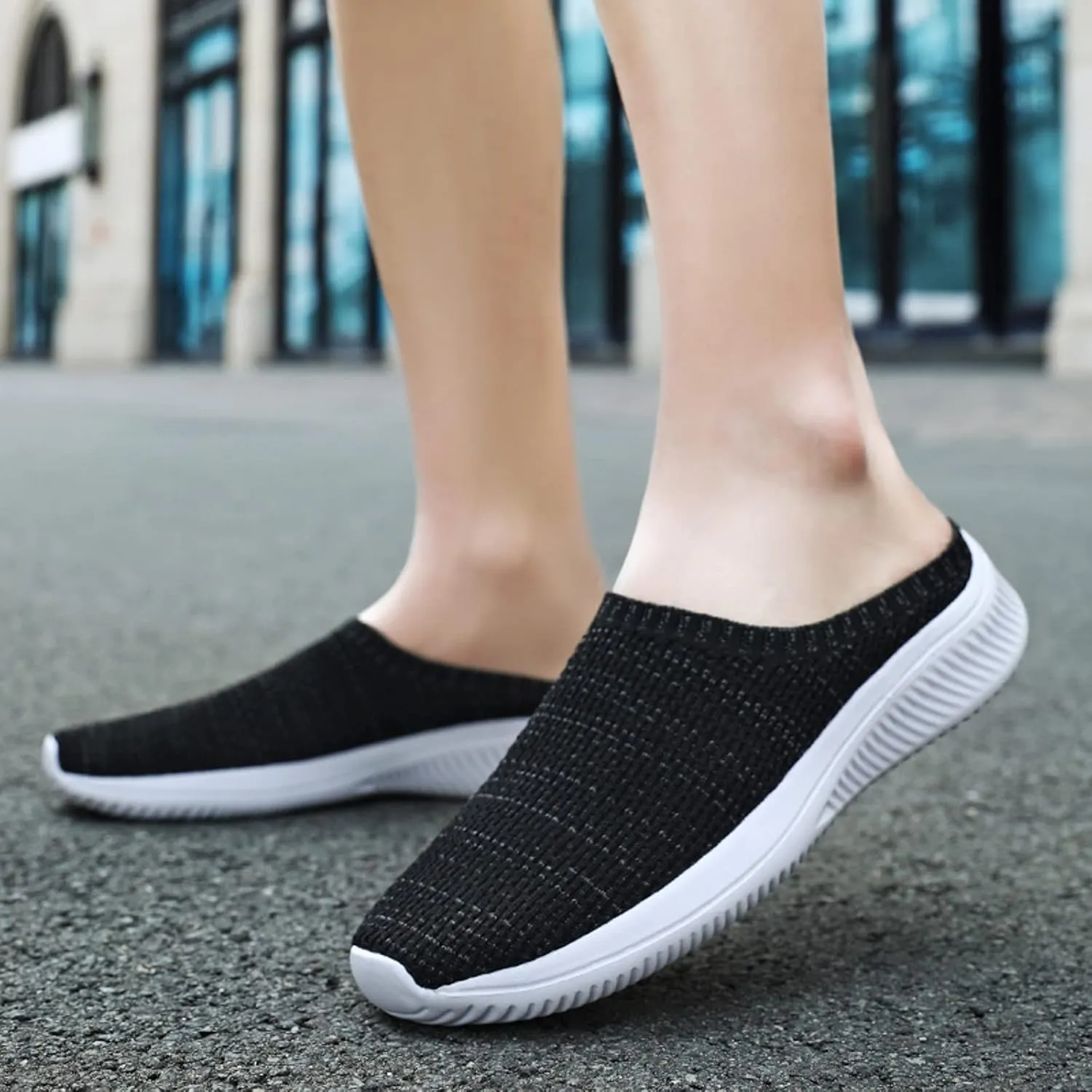 Men Sports Shoes Summer New Pattern Fashion Simple Solid Mesh Breathable Comfortable and Lightweight Mens Sneaker