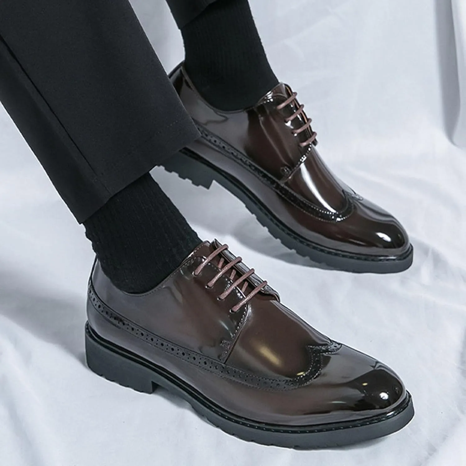 Men's Patent Leather Wingtip Low Heel Formal Oxfords Fashion Pointed Toe Slip On Platform Lug Sole Non-Slip Lace-Up Comfortable Business Dress Brogue Derby Shoes for Paty Wedding