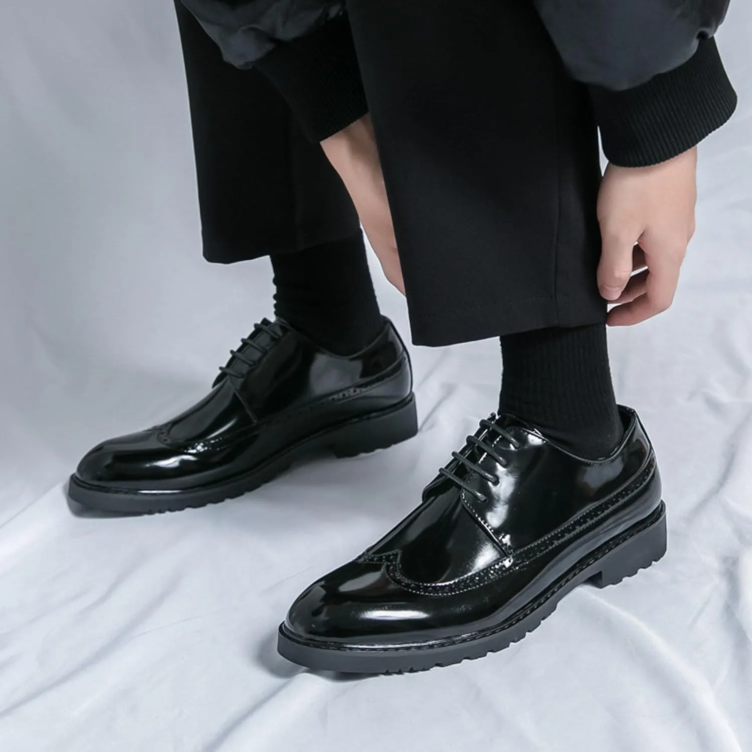 Men's Patent Leather Wingtip Low Heel Formal Oxfords Fashion Pointed Toe Slip On Platform Lug Sole Non-Slip Lace-Up Comfortable Business Dress Brogue Derby Shoes for Paty Wedding