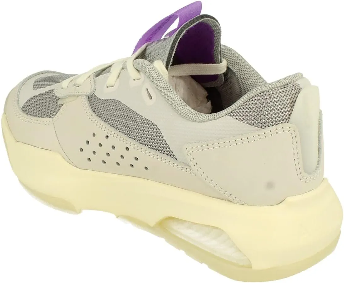 Nike Womens Jordan Air 200E Fitness Lifestyle Athletic and Training Shoes
