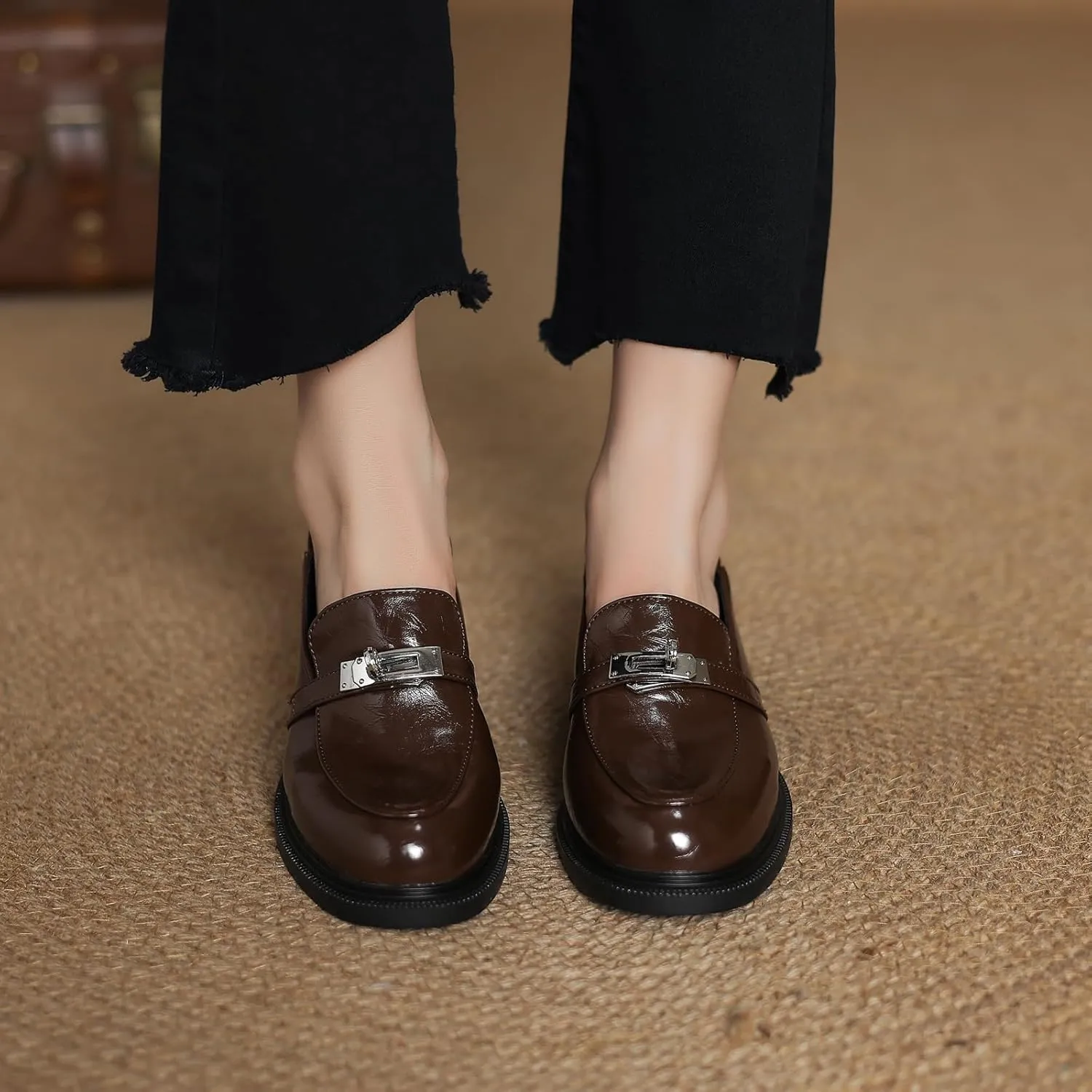 Women's Comfortable Slip On Flats Round Toe Flat Heel Pumps with Solid Color