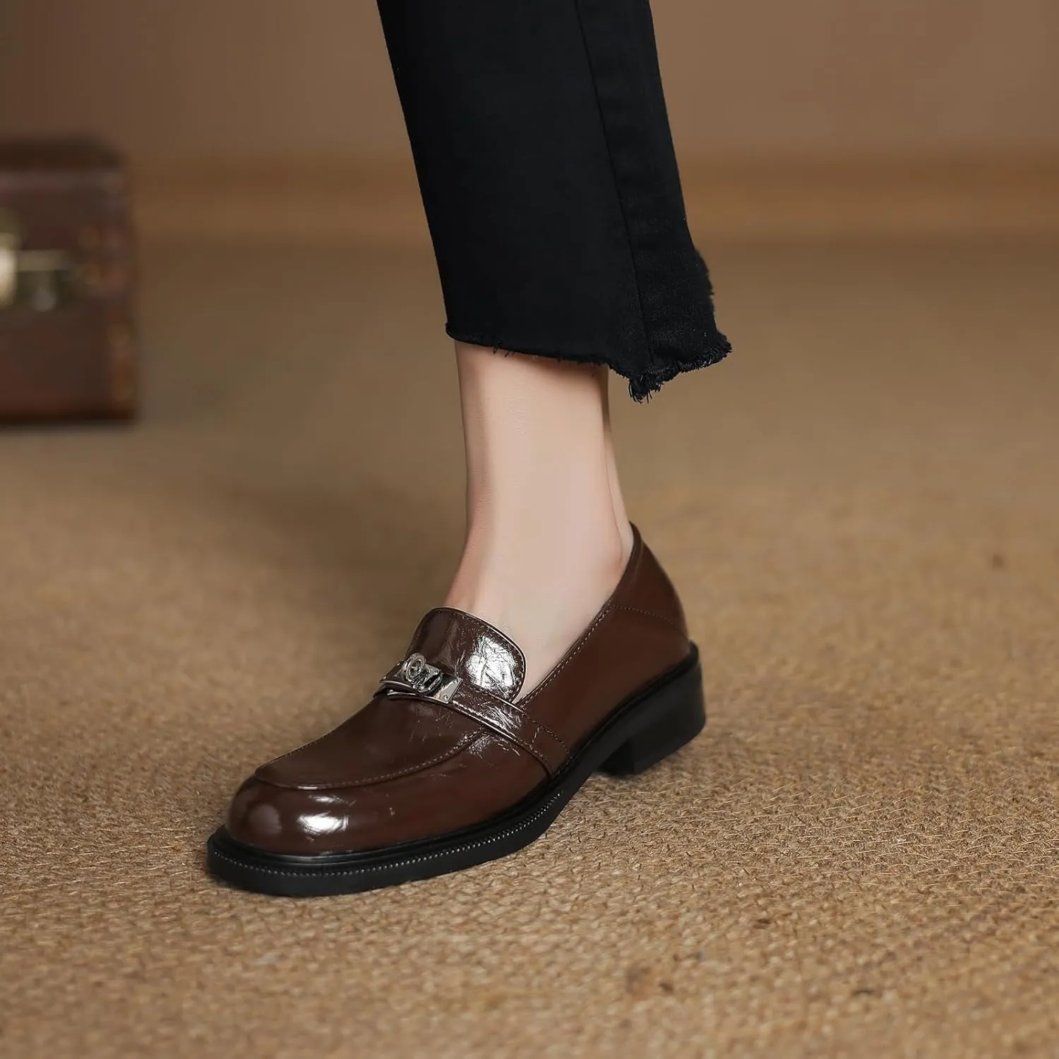 Women's Comfortable Slip On Flats Round Toe Flat Heel Pumps with Solid Color