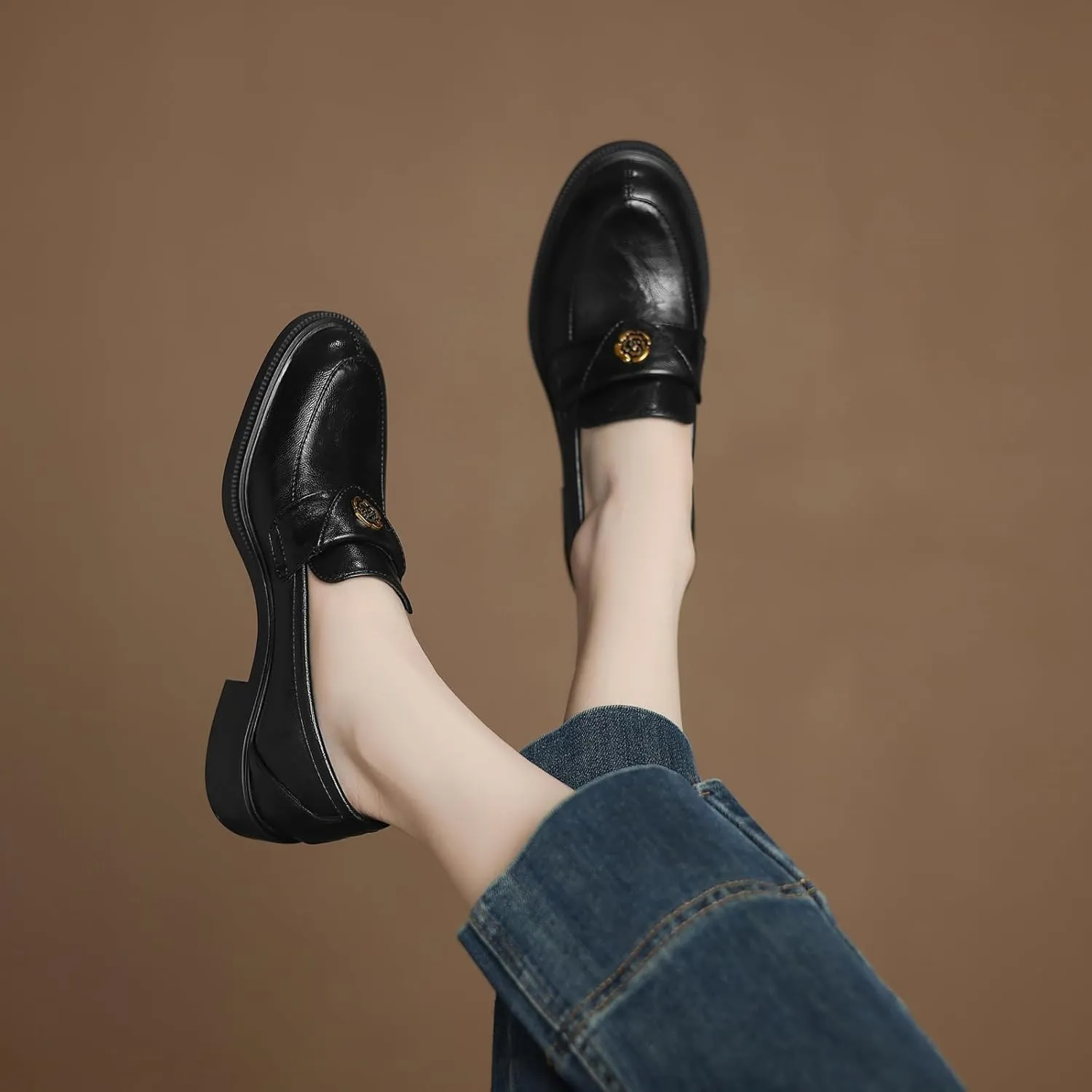 Women's Pumps Loafers Round Toe Slip On Shoes with Elegant Floral Decoration Comfortable Low Heel