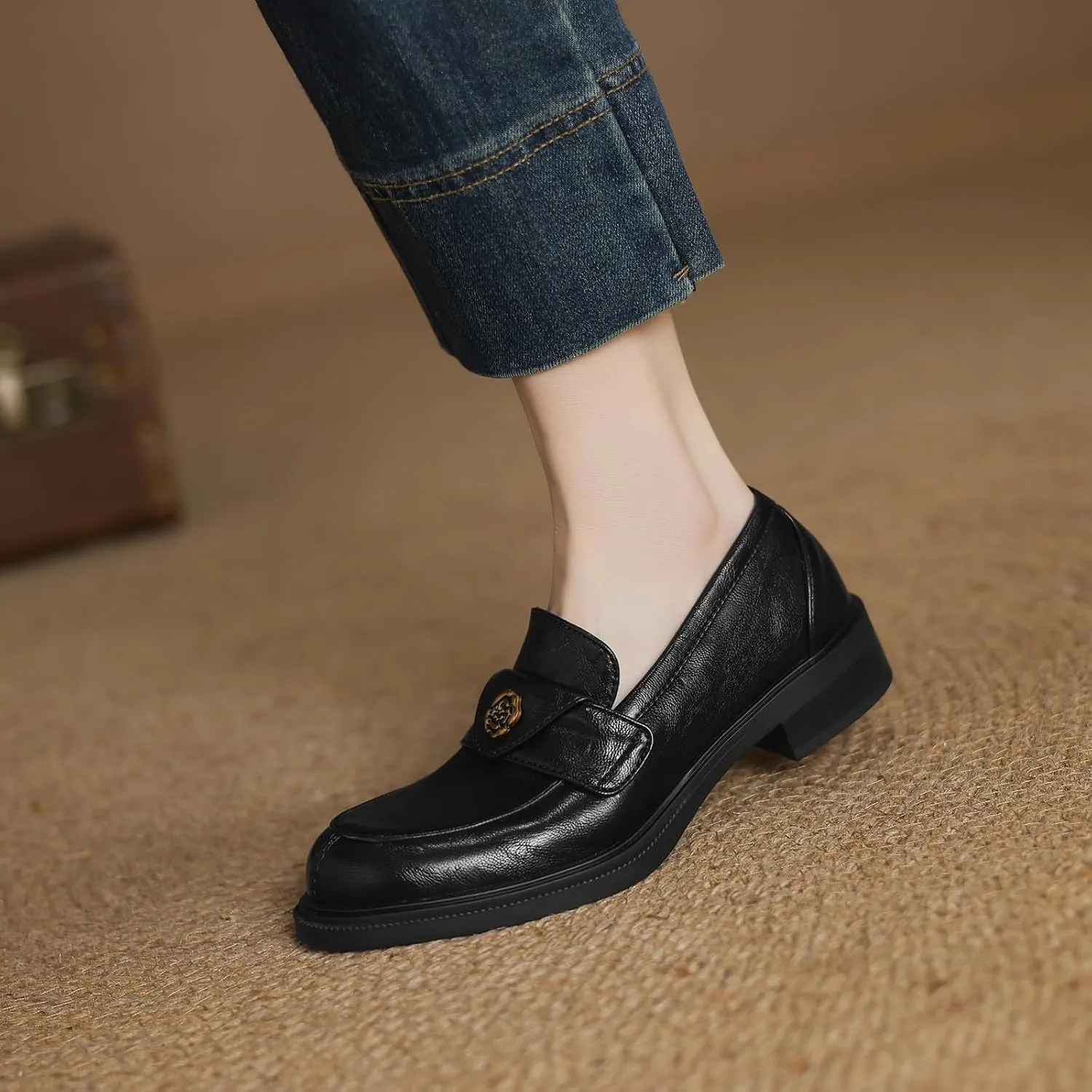 Women's Pumps Loafers Round Toe Slip On Shoes with Elegant Floral Decoration Comfortable Low Heel